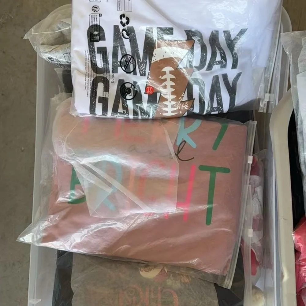 Bulk Clothing Lot Warehouse sale Holiday T-shirt /long sleeves/Sweatshirt - Picture 11 of 13